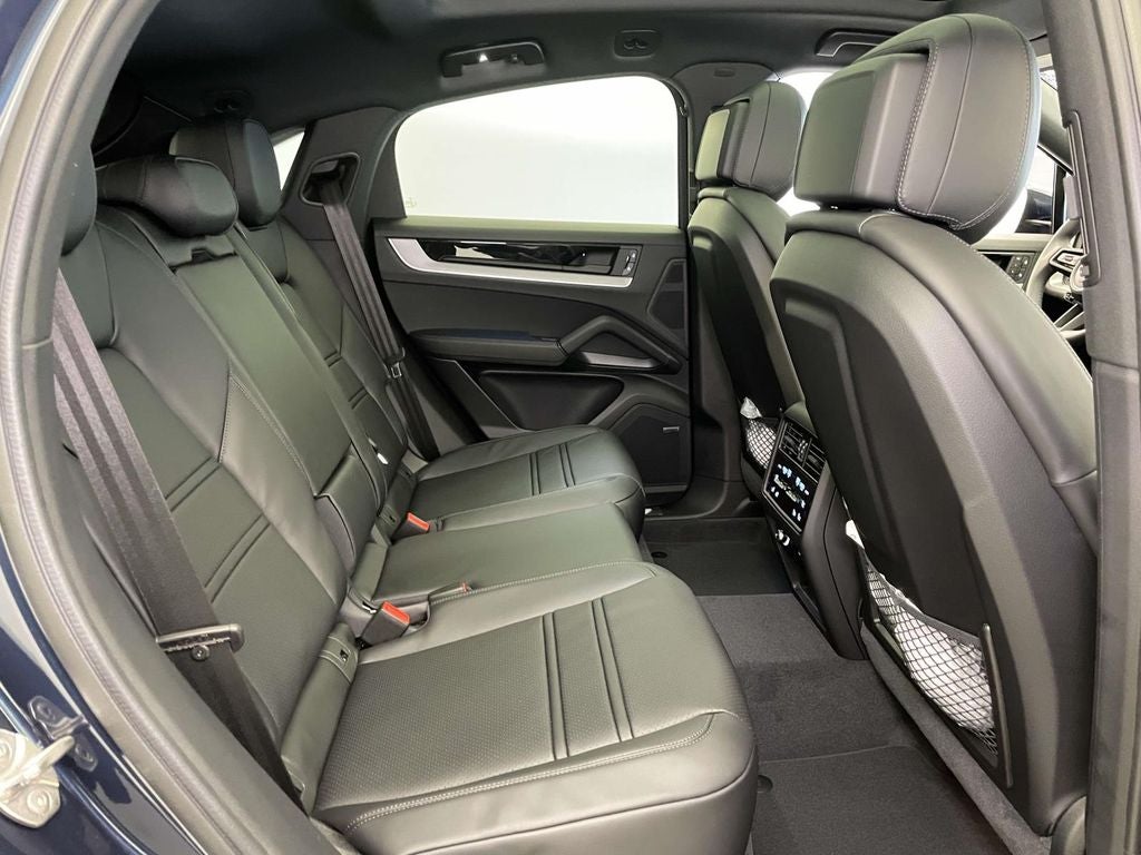 2026 Porsche Cayenne Coupe Base