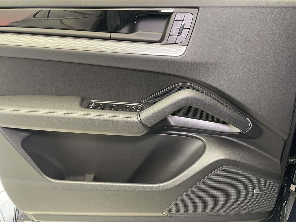 2026 Porsche Cayenne Coupe Base