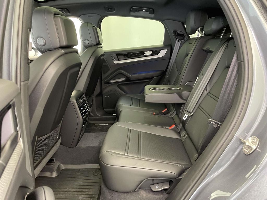 2026 Porsche Cayenne Coupe Base