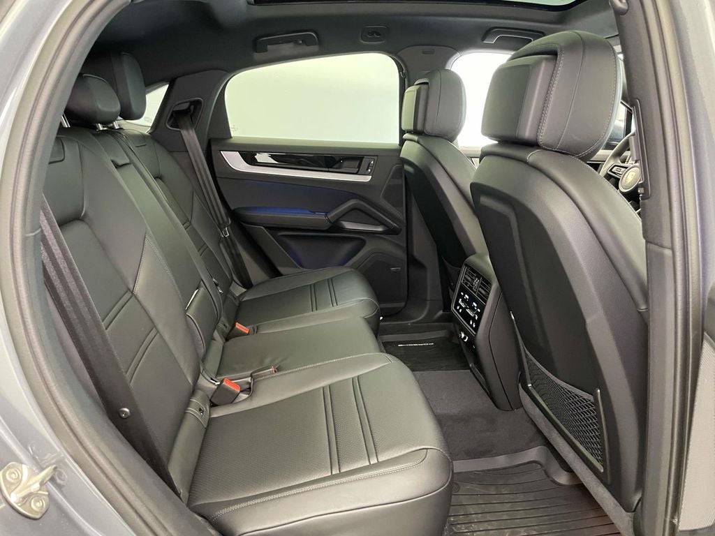 2026 Porsche Cayenne Coupe Base