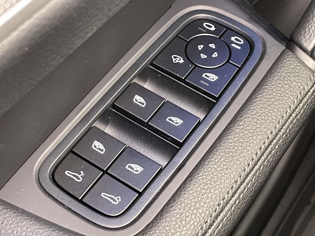 2026 Porsche Cayenne Coupe Base