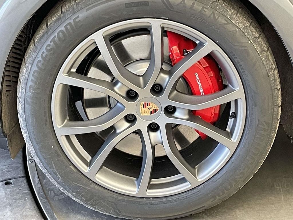 2026 Porsche Cayenne Coupe GTS