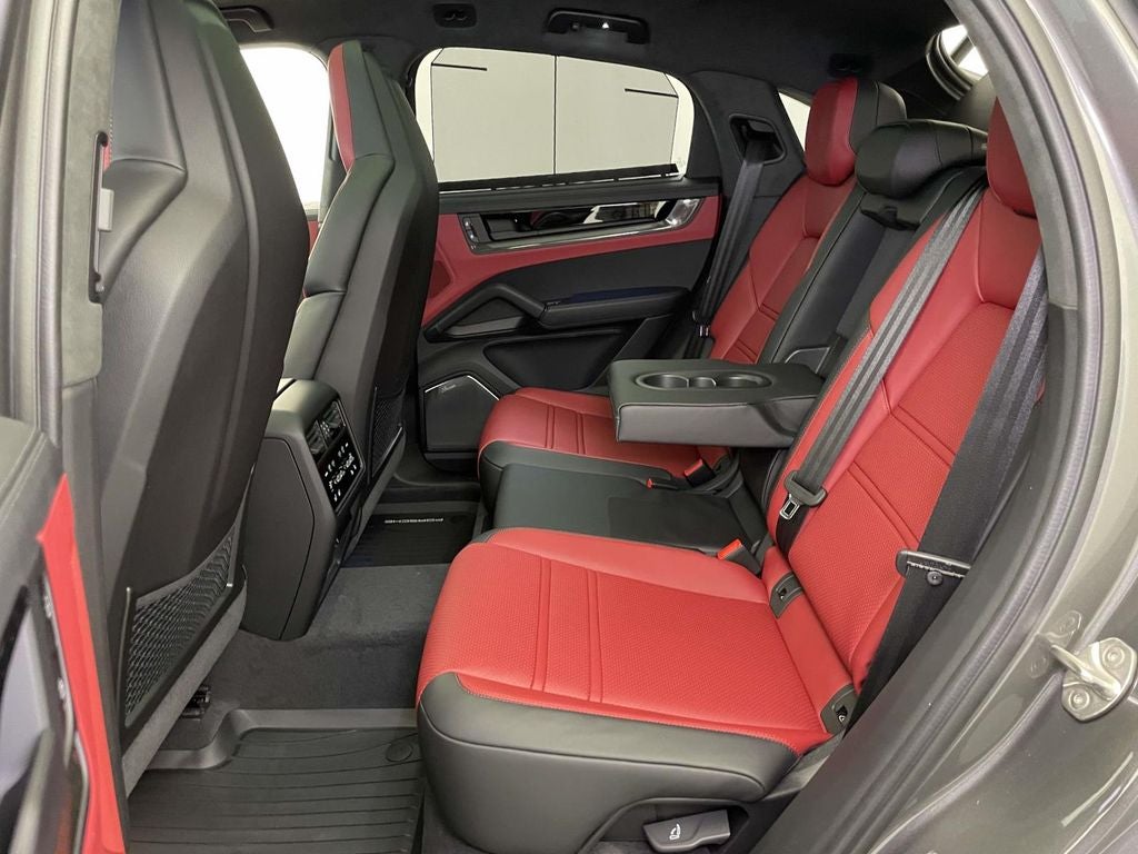 2026 Porsche Cayenne Coupe GTS