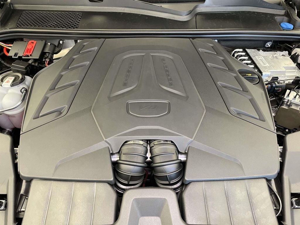 2026 Porsche Cayenne Coupe GTS