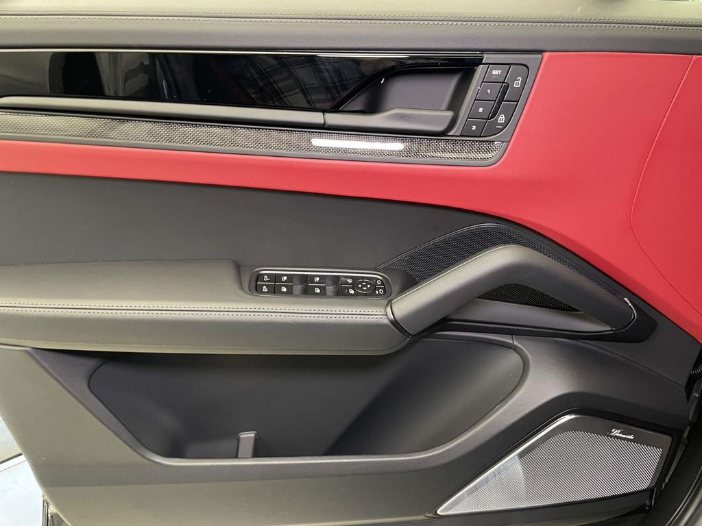 2026 Porsche Cayenne Coupe GTS