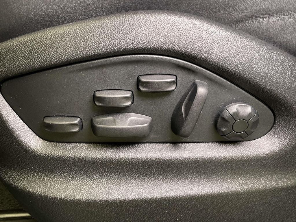 2026 Porsche Cayenne Coupe GTS