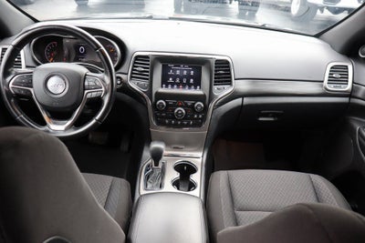 2019 Jeep Grand Cherokee Laredo E
