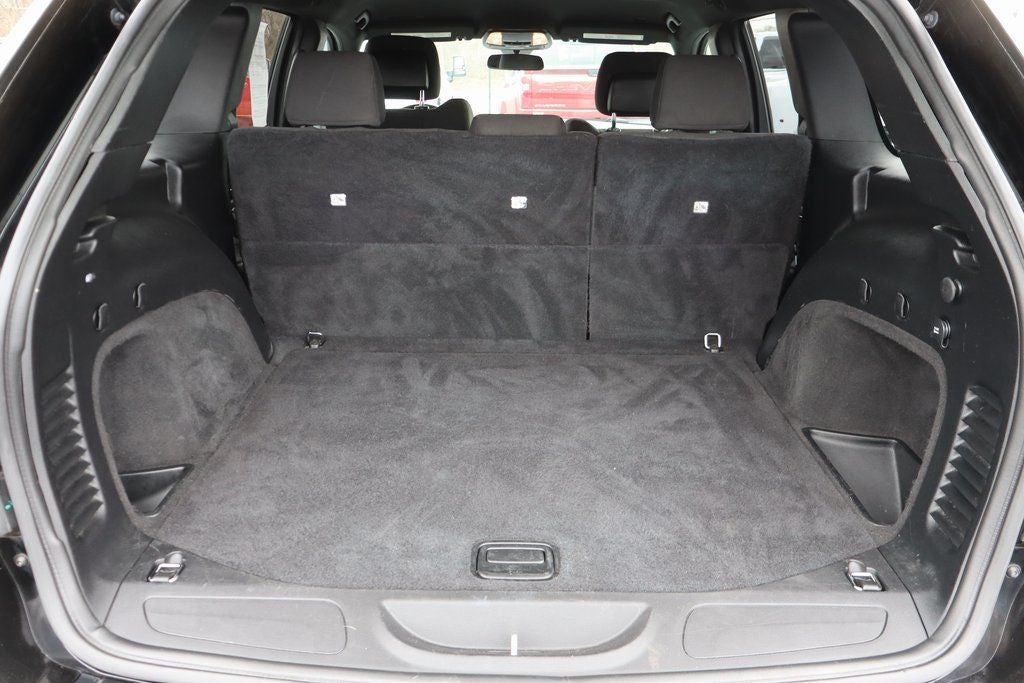 2019 Jeep Grand Cherokee Laredo E