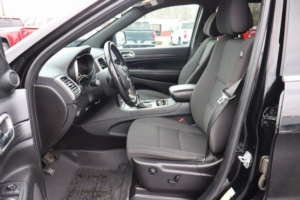 2019 Jeep Grand Cherokee Laredo E