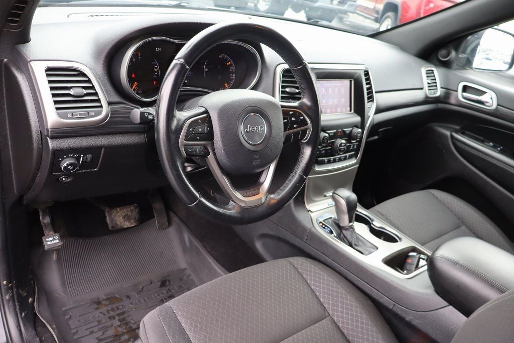 2019 Jeep Grand Cherokee Laredo E