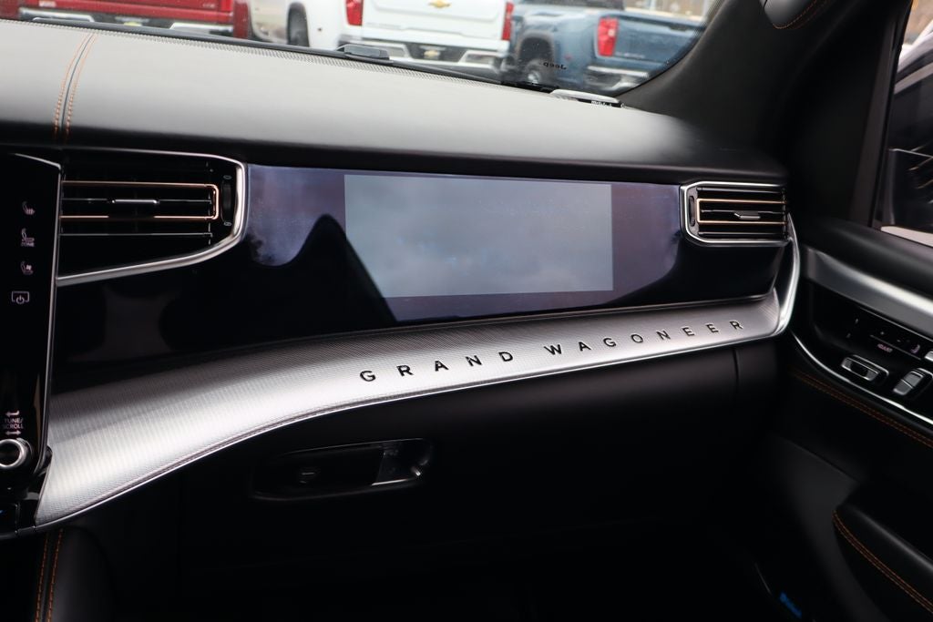 2022 Jeep Grand Wagoneer Series III