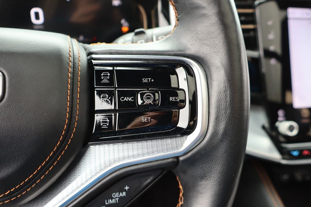 2022 Jeep Grand Wagoneer Series III