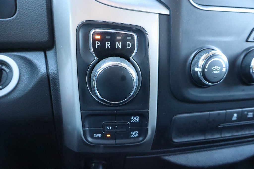 2016 RAM 1500 SLT