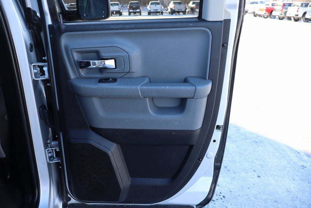2016 RAM 1500 SLT