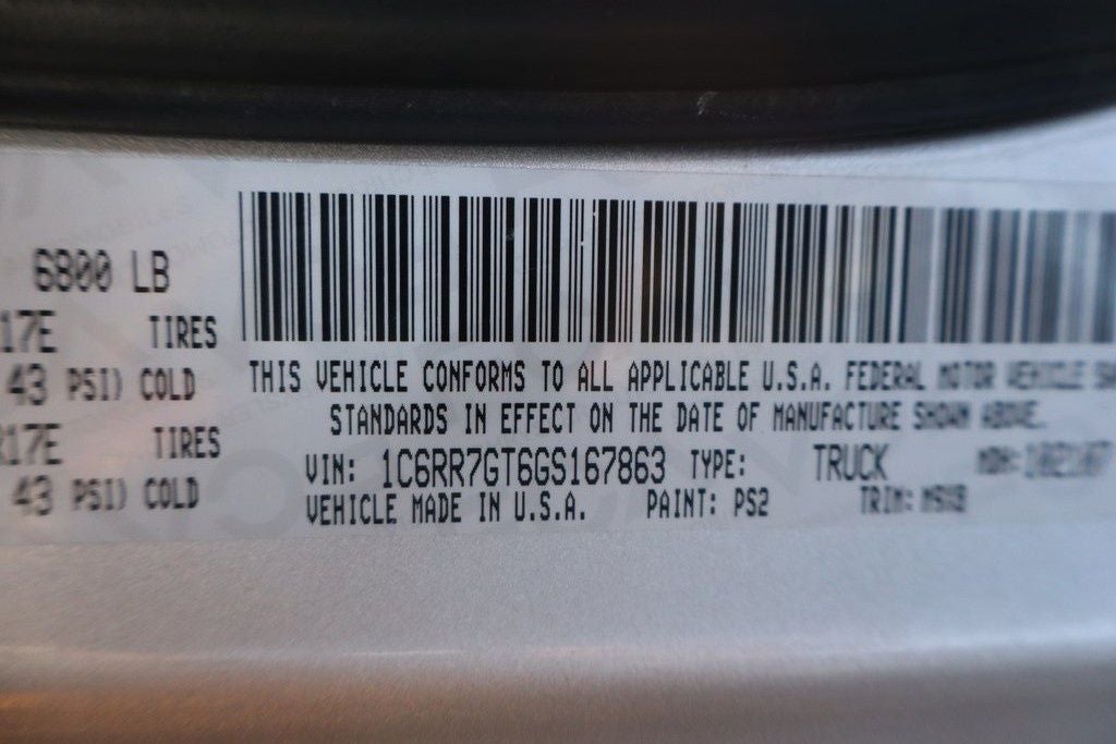 2016 RAM 1500 SLT