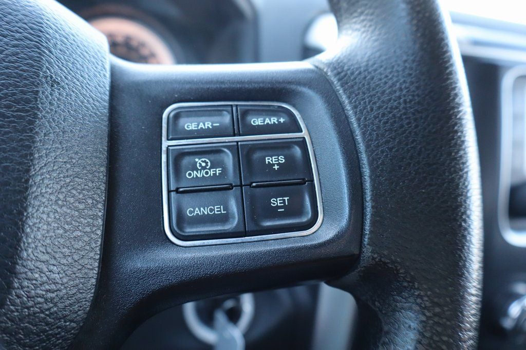 2016 RAM 1500 SLT