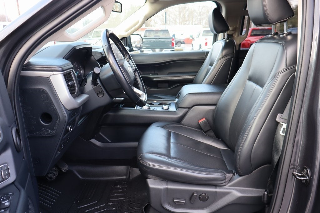 2022 Ford Expedition Max XLT