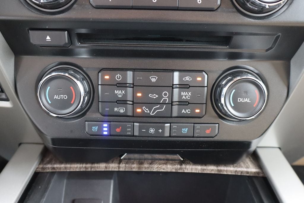 2017 Ford F-350SD Lariat