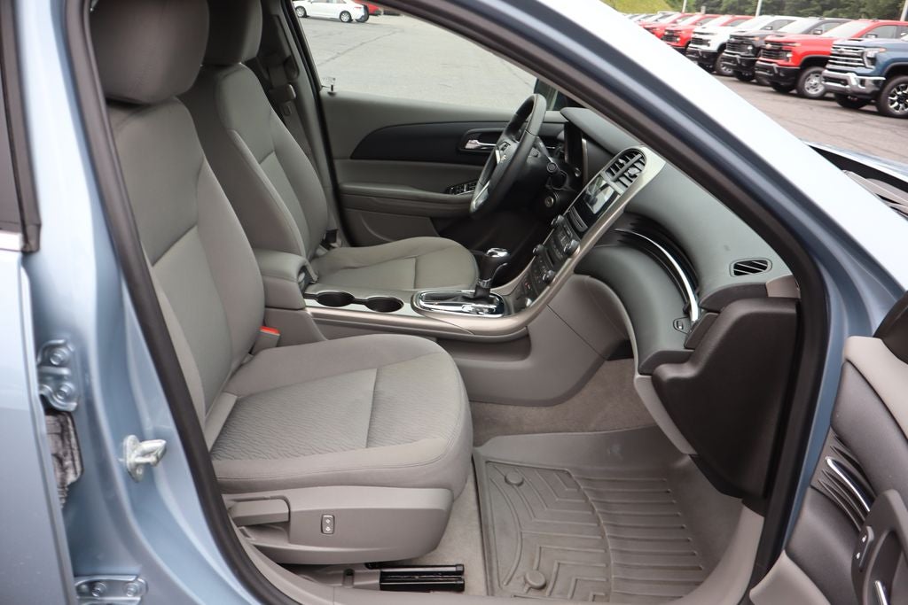2013 Chevrolet Malibu LS 1LS