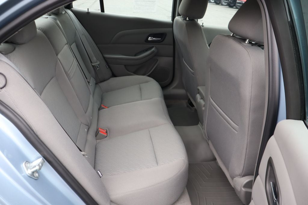 2013 Chevrolet Malibu LS 1LS
