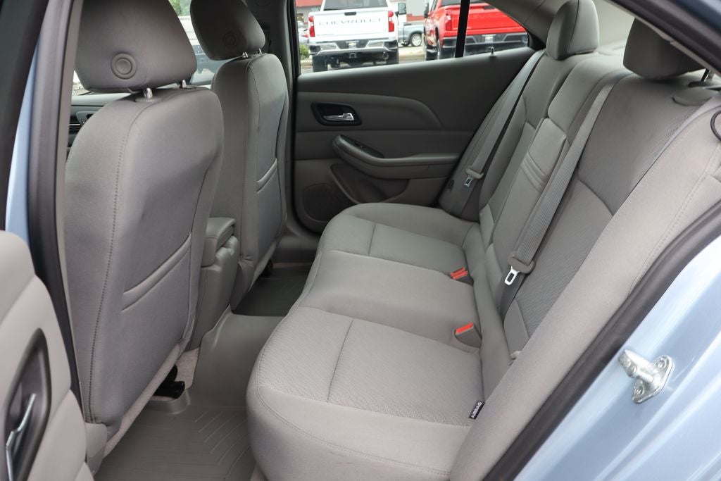 2013 Chevrolet Malibu LS 1LS