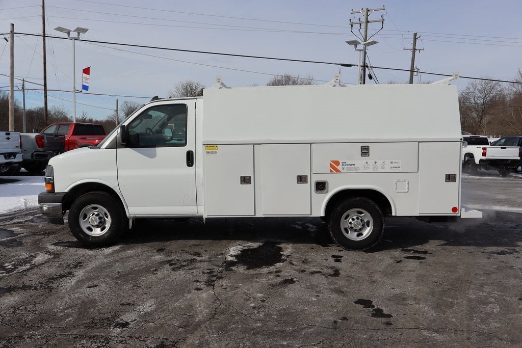 2025 Chevrolet Express 3500 Work Van w/ Reading Aluminum Roof Service Body Cutaway