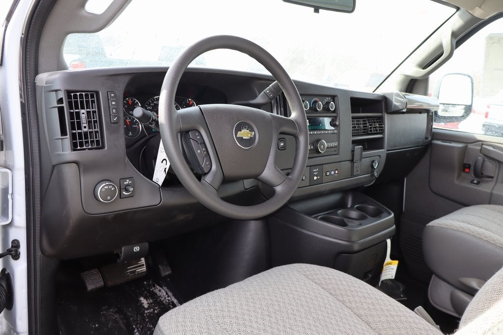 2025 Chevrolet Express 3500 Work Van w/ Reading Aluminum Roof Service Body Cutaway