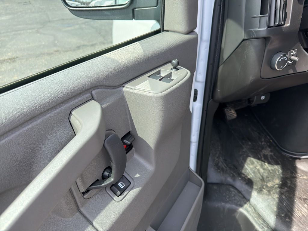 2025 Chevrolet Express 3500 Work Van w/ 11" Reading Enclosed Service Body Cutaway