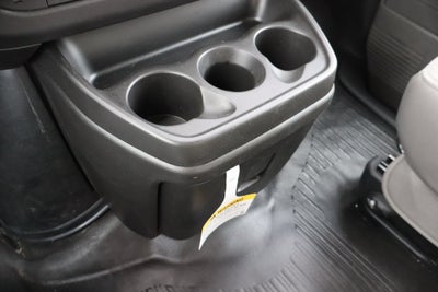 2025 Chevrolet Express 3500 Work Van Cutaway w/ 14' Unicell Box Van