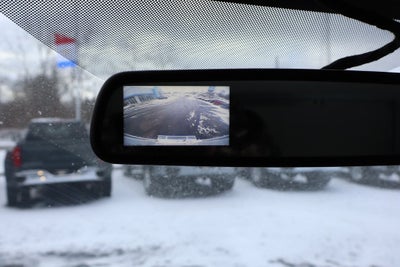 2025 Chevrolet Express 3500 Work Van Cutaway w/ 14' Unicell Box Van