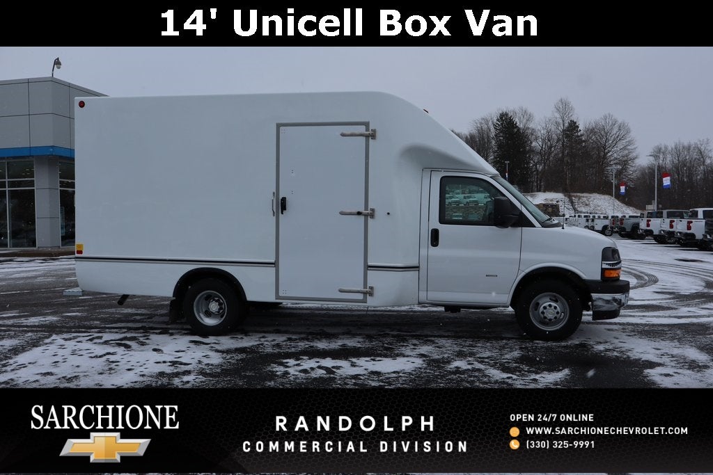 2025 Chevrolet Express 3500 Work Van Cutaway w/ 14' Unicell Box Van