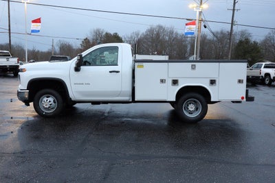 2026 Chevrolet Silverado 3500HD Work Truck w/ 9' Reading Aluminum Service Body