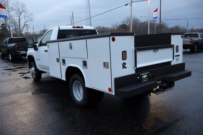 2026 Chevrolet Silverado 3500HD Work Truck w/ 9' Reading Aluminum Service Body