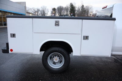2026 Chevrolet Silverado 3500HD Work Truck w/ 9' Reading Aluminum Service Body