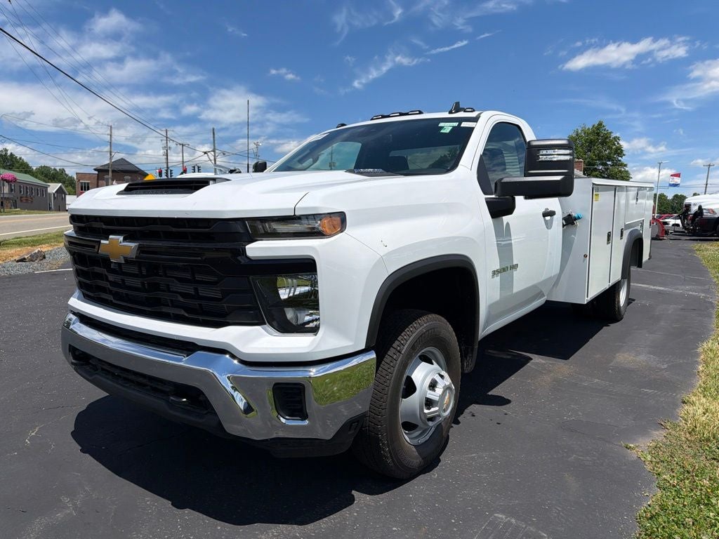 2026 Chevrolet Silverado 3500HD Work Truck w/ 11' Steel Service Body