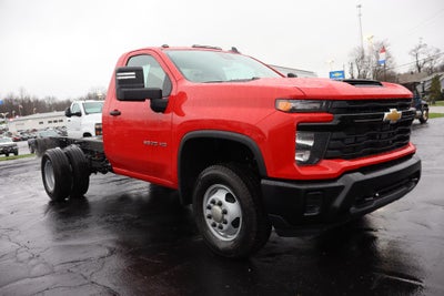 2026 Chevrolet Silverado 3500HD Chassis Work Truck DRW