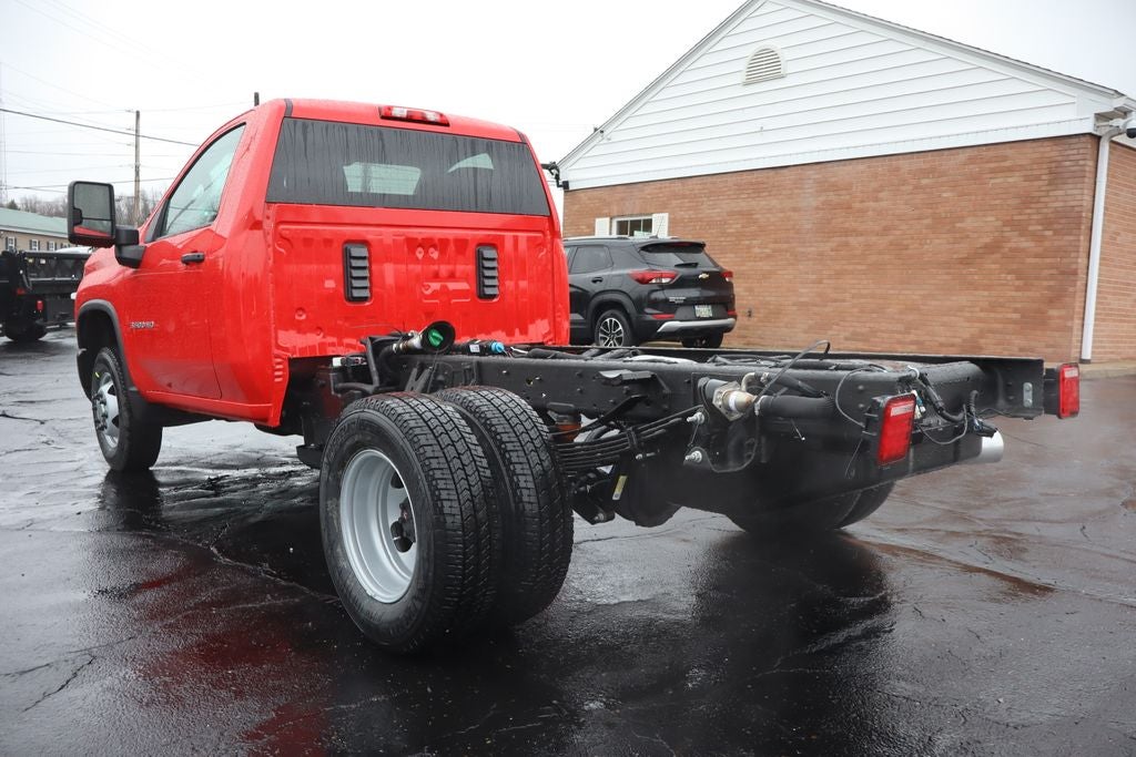 2026 Chevrolet Silverado 3500HD Chassis Work Truck DRW