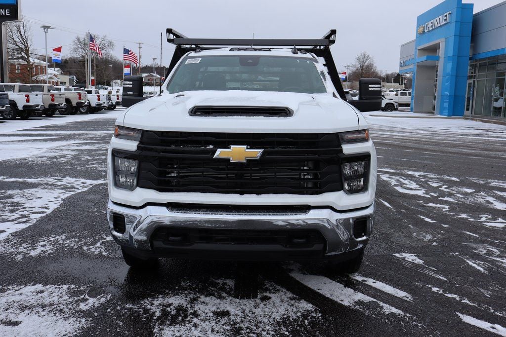 2025 Chevrolet Silverado 3500HD Work Truck w/ 11.5' Freedom Contractor Platform