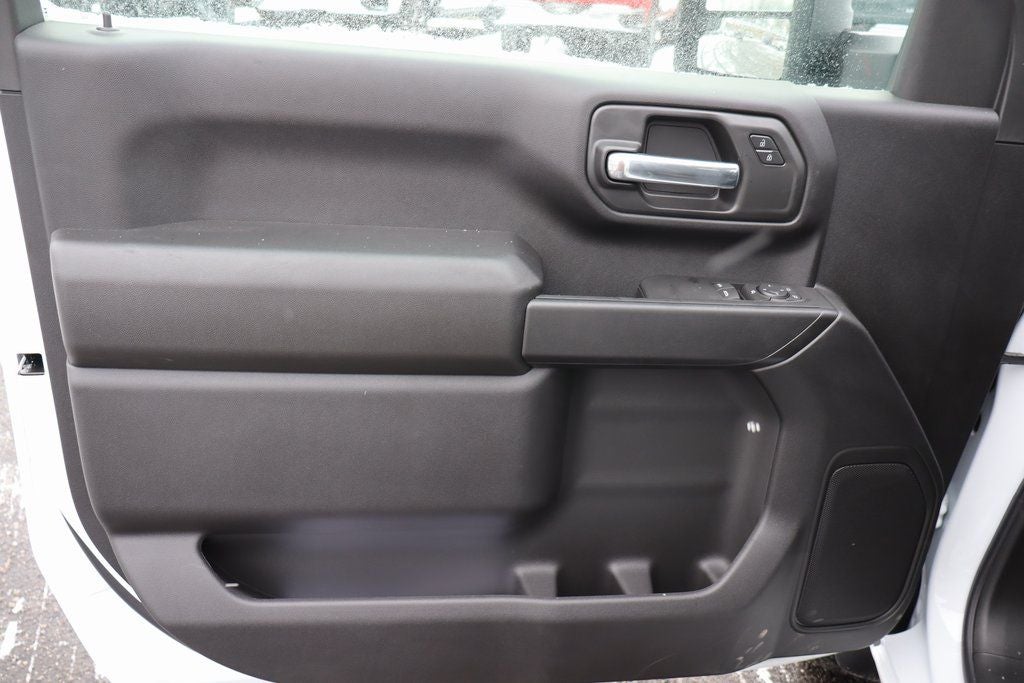 2025 Chevrolet Silverado 3500HD Work Truck w/ 11.5' Freedom Contractor Platform