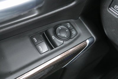 2025 Chevrolet Silverado 3500HD LT w/ 8' Knapheide Service Body