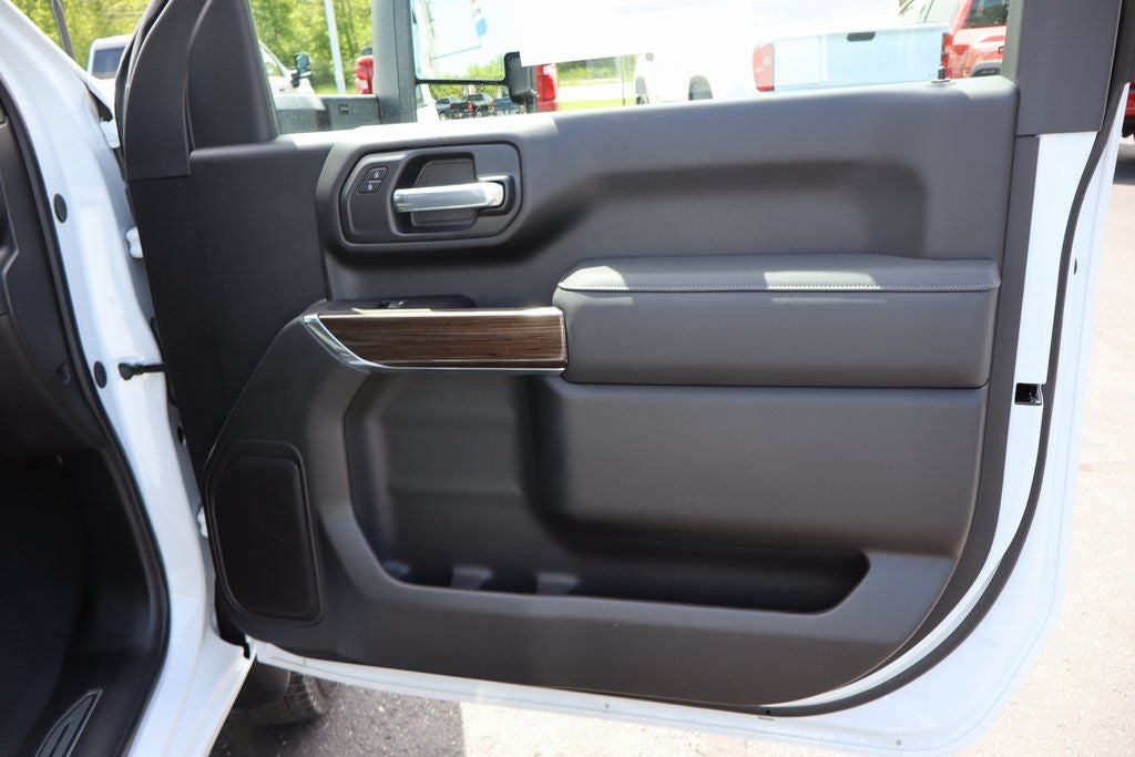 2025 Chevrolet Silverado 3500HD LT w/ 8' Knapheide Service Body
