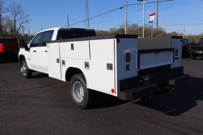 2026 Chevrolet Silverado 3500HD Work Truck w/ 9' Reading Aluminum Service Body w Latchmatic