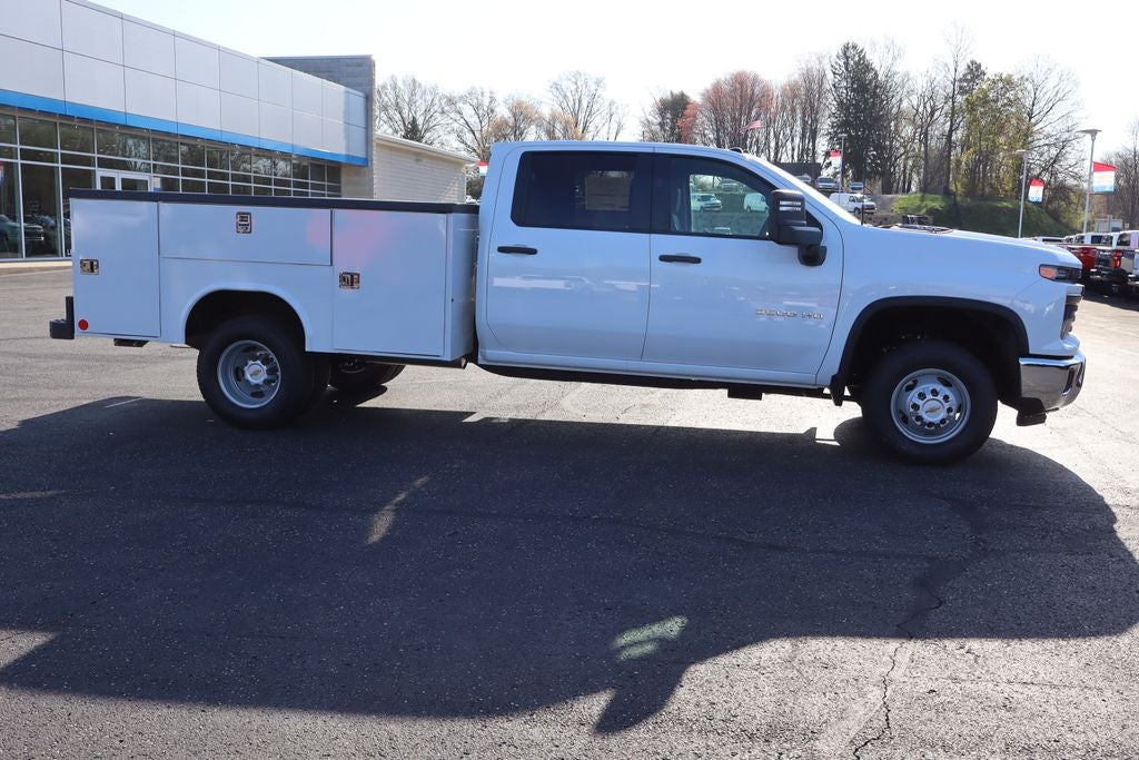 2026 Chevrolet Silverado 3500HD Work Truck w/ 9' Reading Aluminum Service Body w Latchmatic