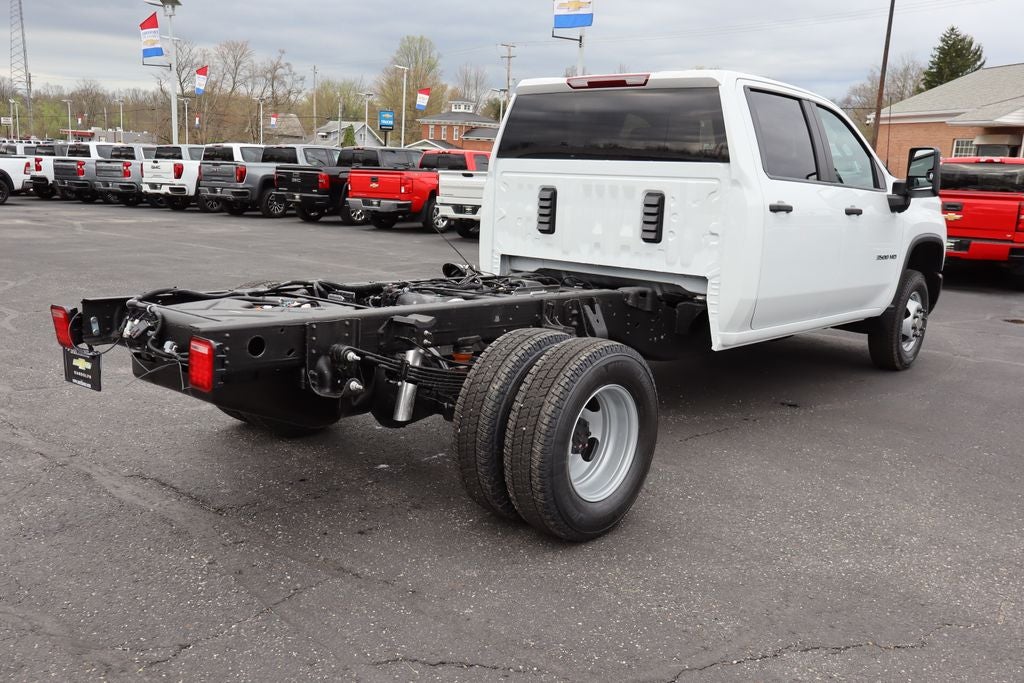 2026 Chevrolet Silverado 3500HD Chassis Work Truck DRW