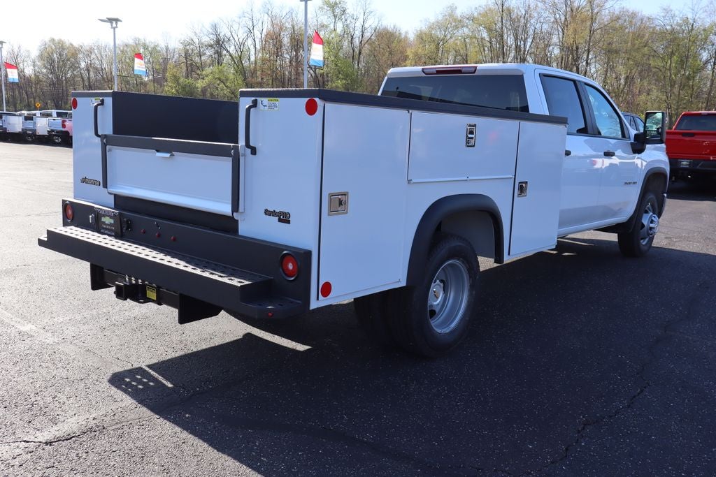 2026 Chevrolet Silverado 3500HD Work Truck w/ 9' Monroe Steel Servicepro Body w Latchmatic