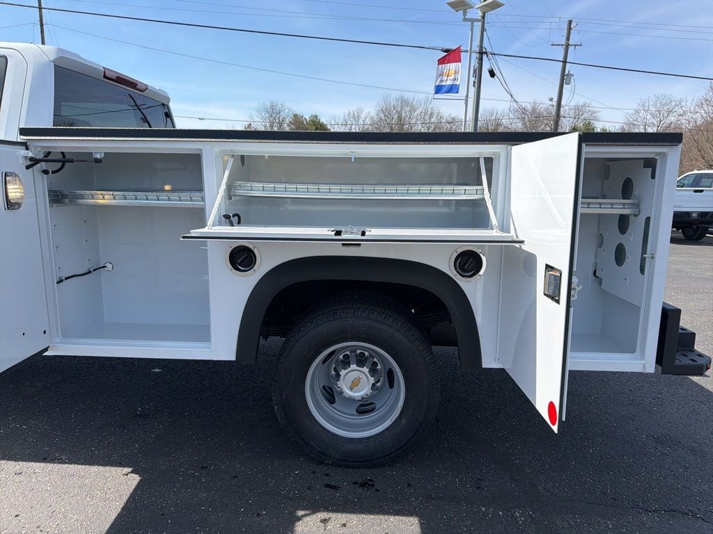 2026 Chevrolet Silverado 3500HD Work Truck w/ 9' Monroe Steel Service Body
