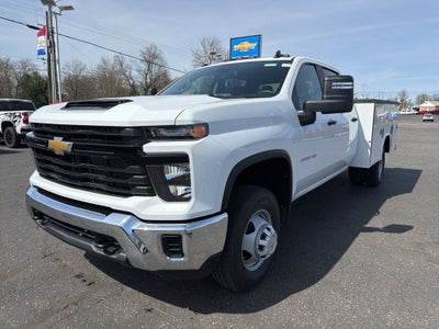 2026 Chevrolet Silverado 3500HD Work Truck w/ 9' Reading Aluminum Service Body