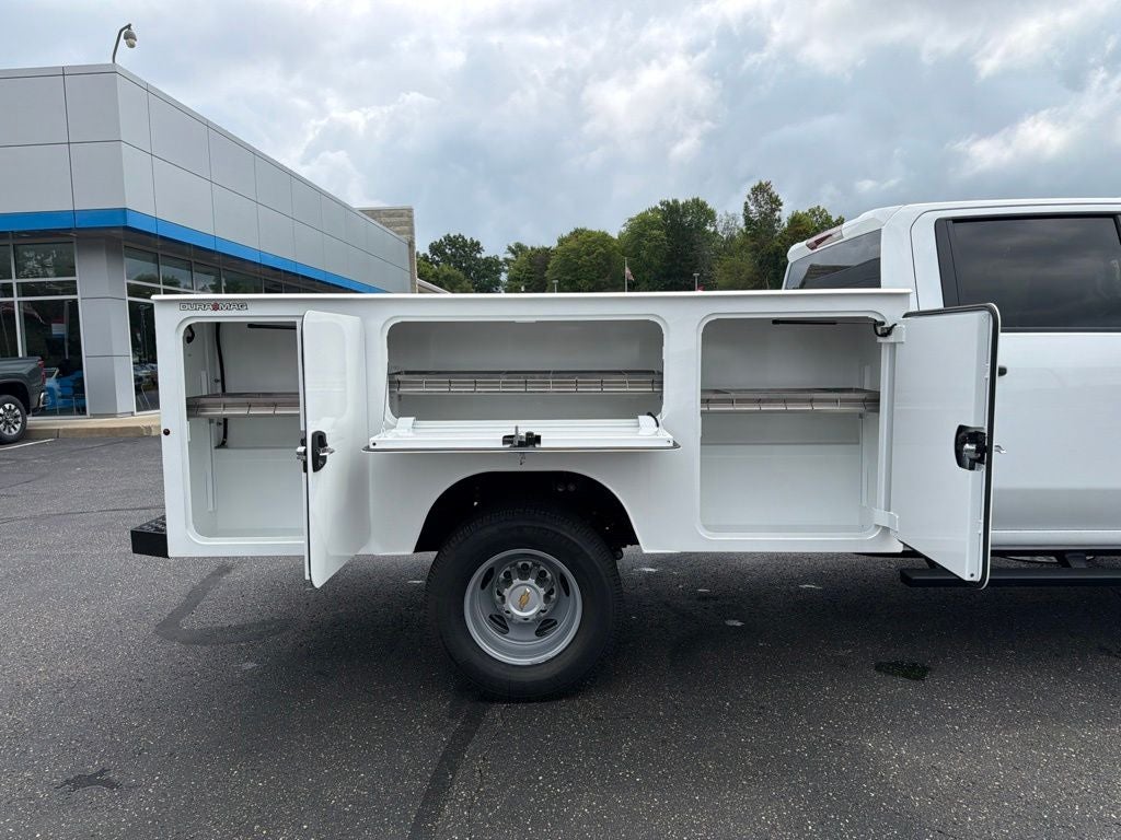 2026 Chevrolet Silverado 3500HD Chassis Work Truck DRW