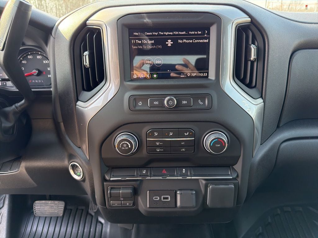 2026 Chevrolet Silverado 3500HD Work Truck w/ 9' Reading Aluminum Service Body