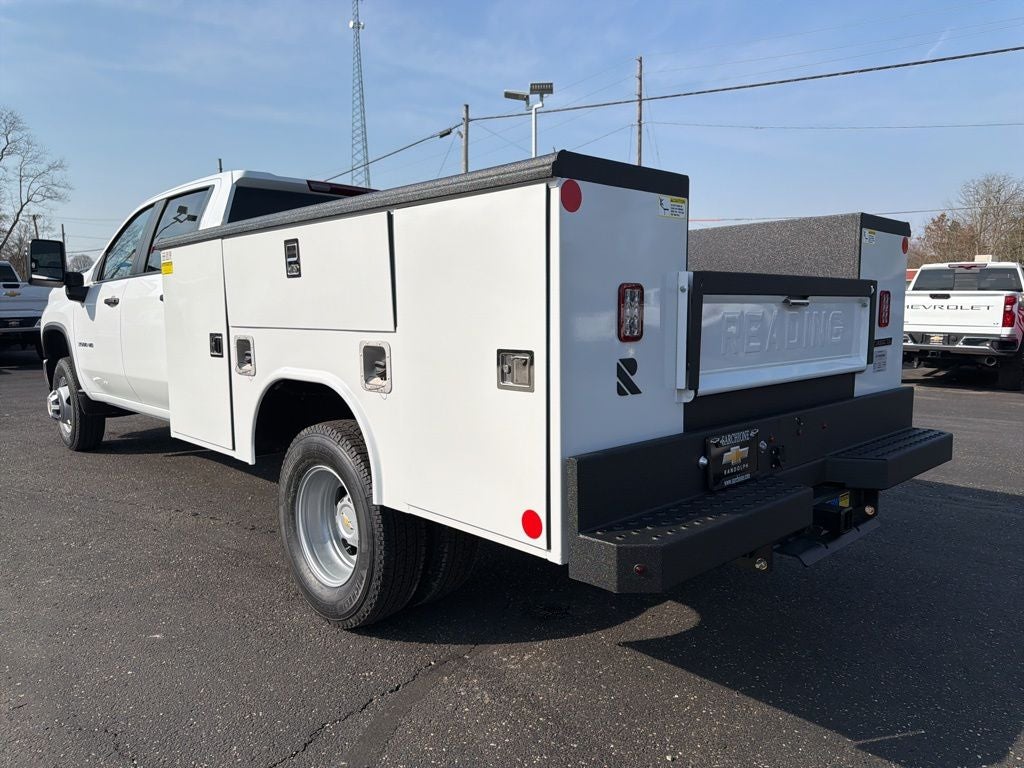 2026 Chevrolet Silverado 3500HD Work Truck w/ 9' Reading Aluminum Service Body
